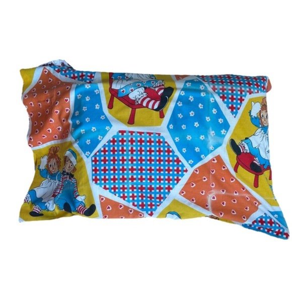 Vintage Raggedy Ann & Andy Standard Size Pillowcases - Picture 5 of 10